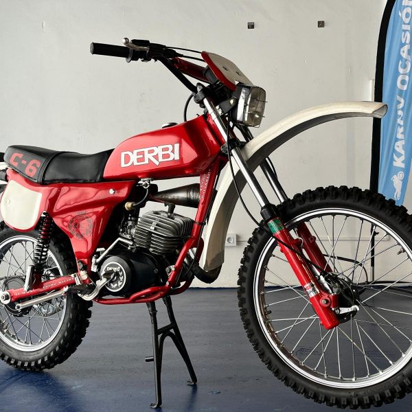 Alternative view of Derbi C6 14.800KM Año 1980