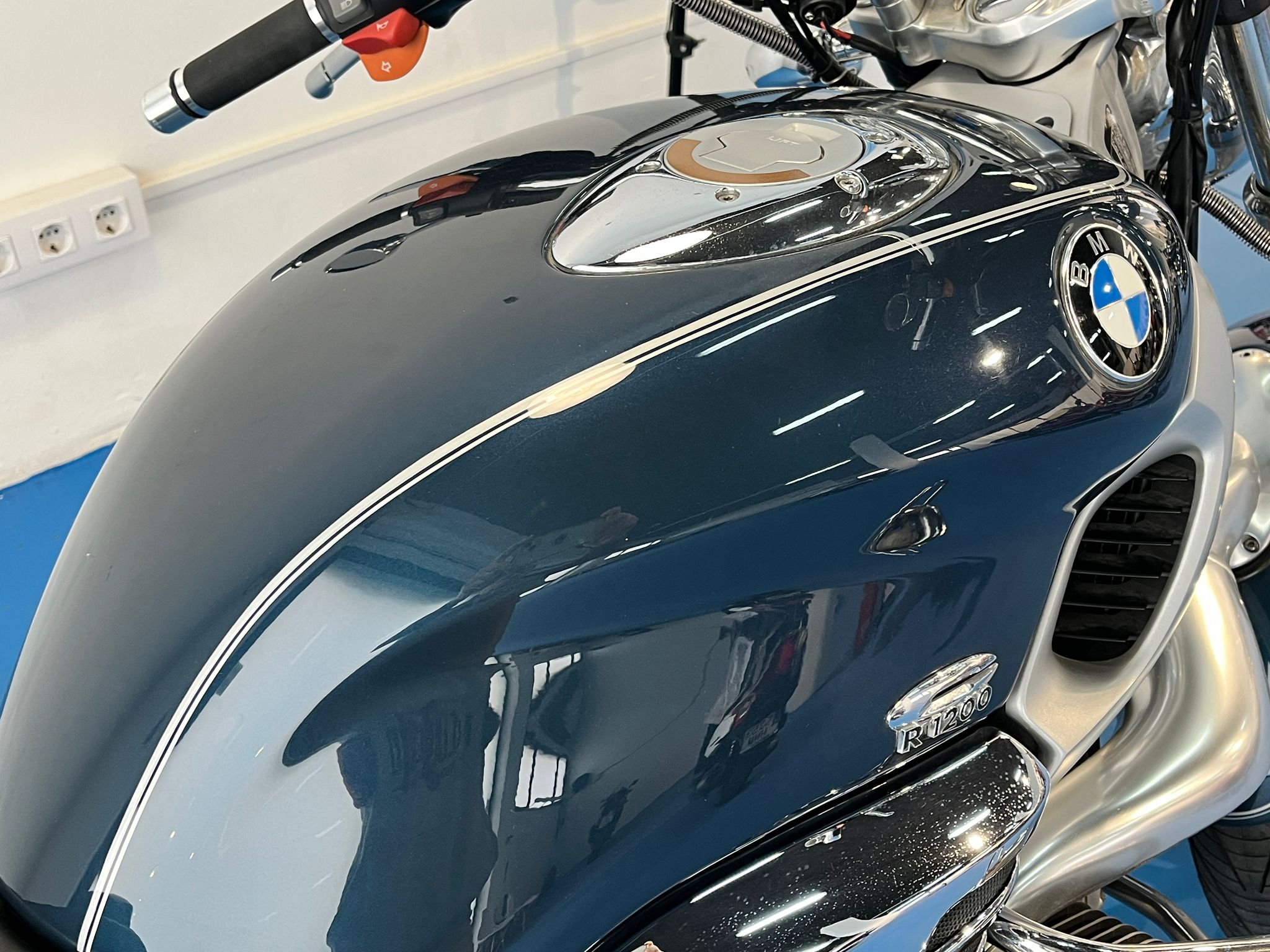 BMW R1200C - Imagen 25