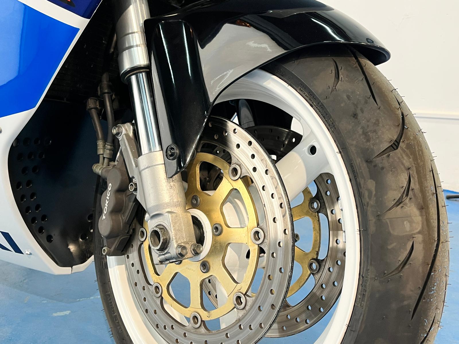 SUZUKI GSXR 750 SRAD - Imagen 10