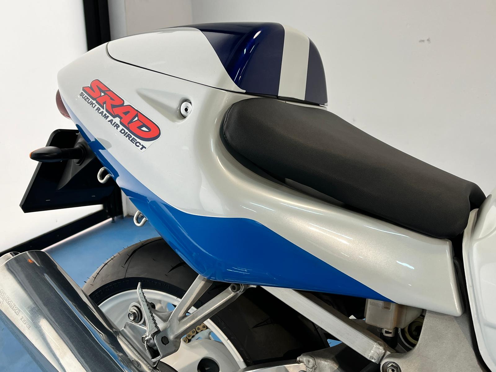 SUZUKI GSXR 750 SRAD - Imagen 16
