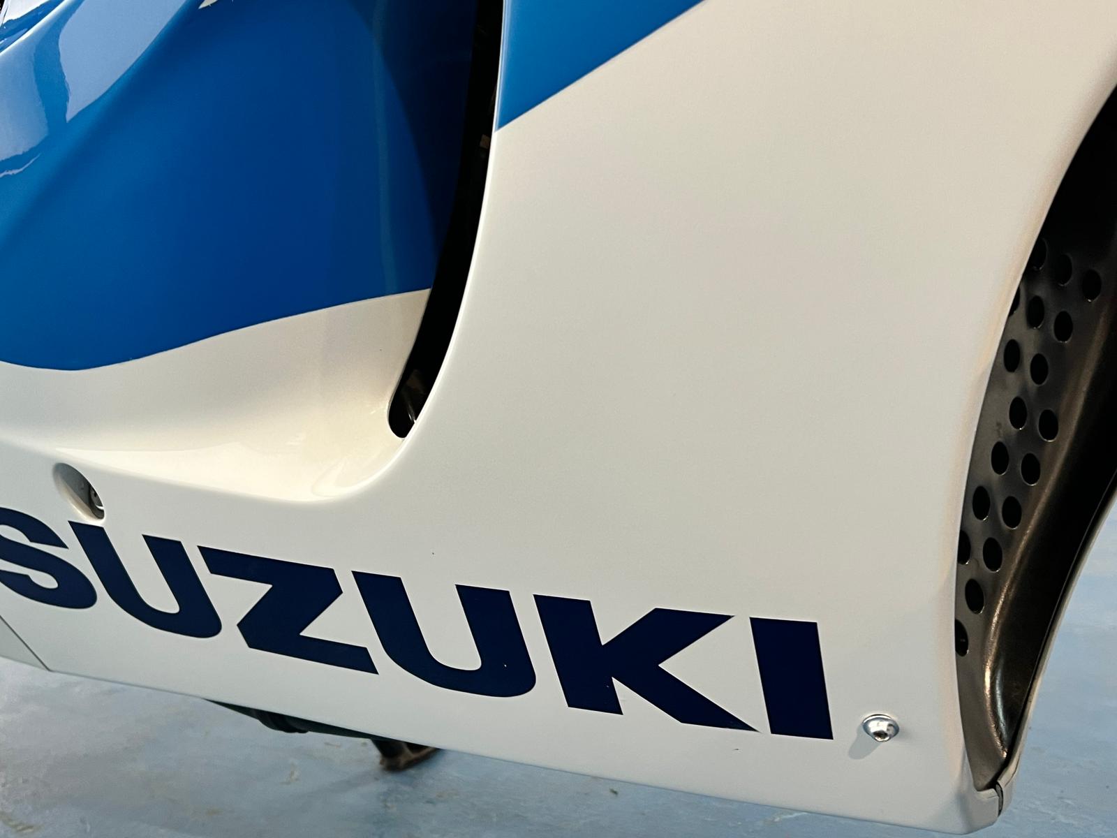 SUZUKI GSXR 750 SRAD - Imagen 19