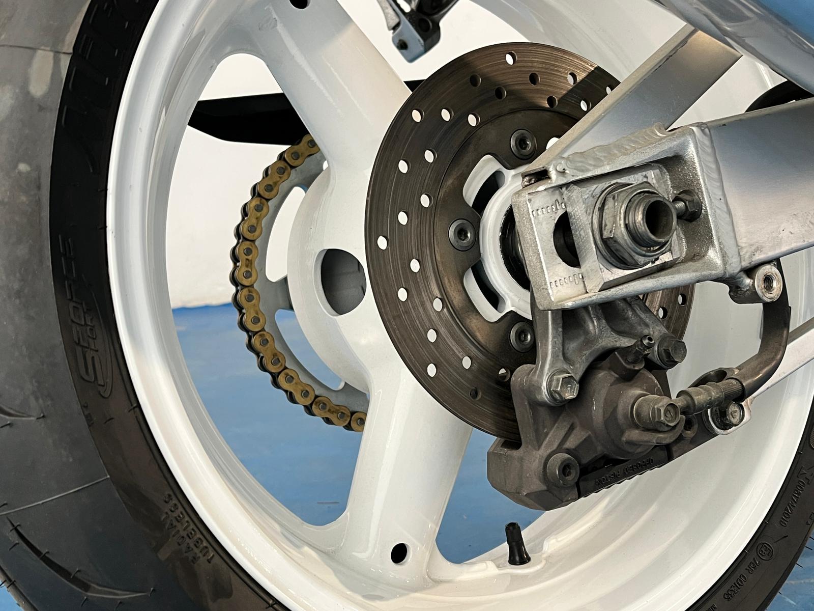 SUZUKI GSXR 750 SRAD - Imagen 26