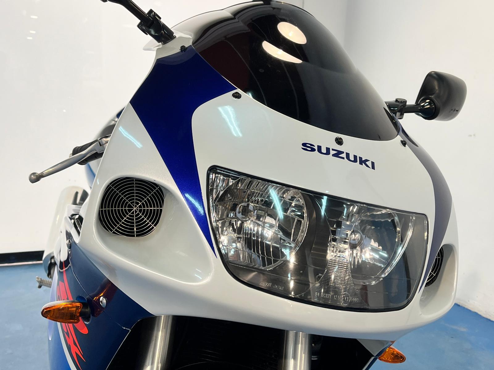 SUZUKI GSXR 750 SRAD - Imagen 27