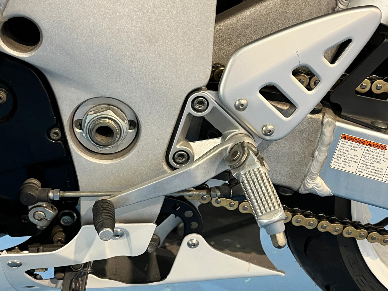 SUZUKI GSXR 750 SRAD - Imagen 34