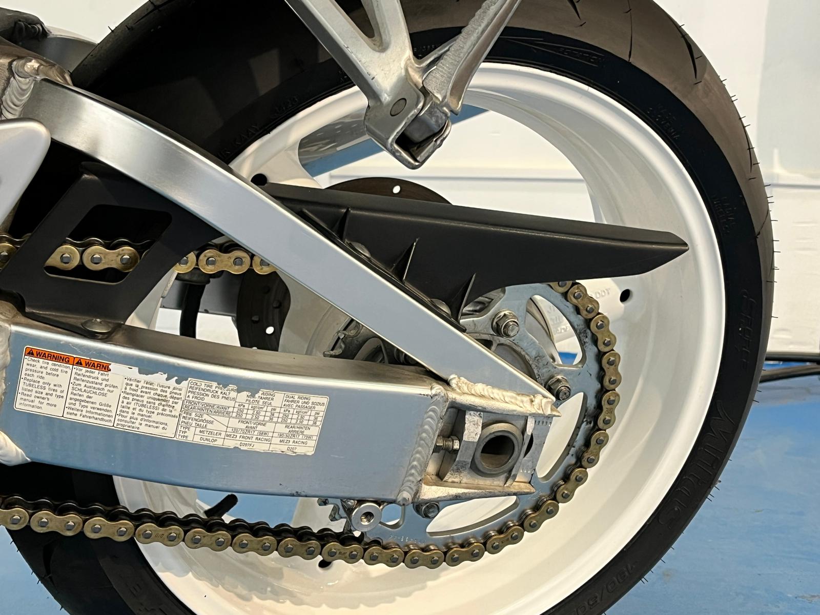 SUZUKI GSXR 750 SRAD - Imagen 35