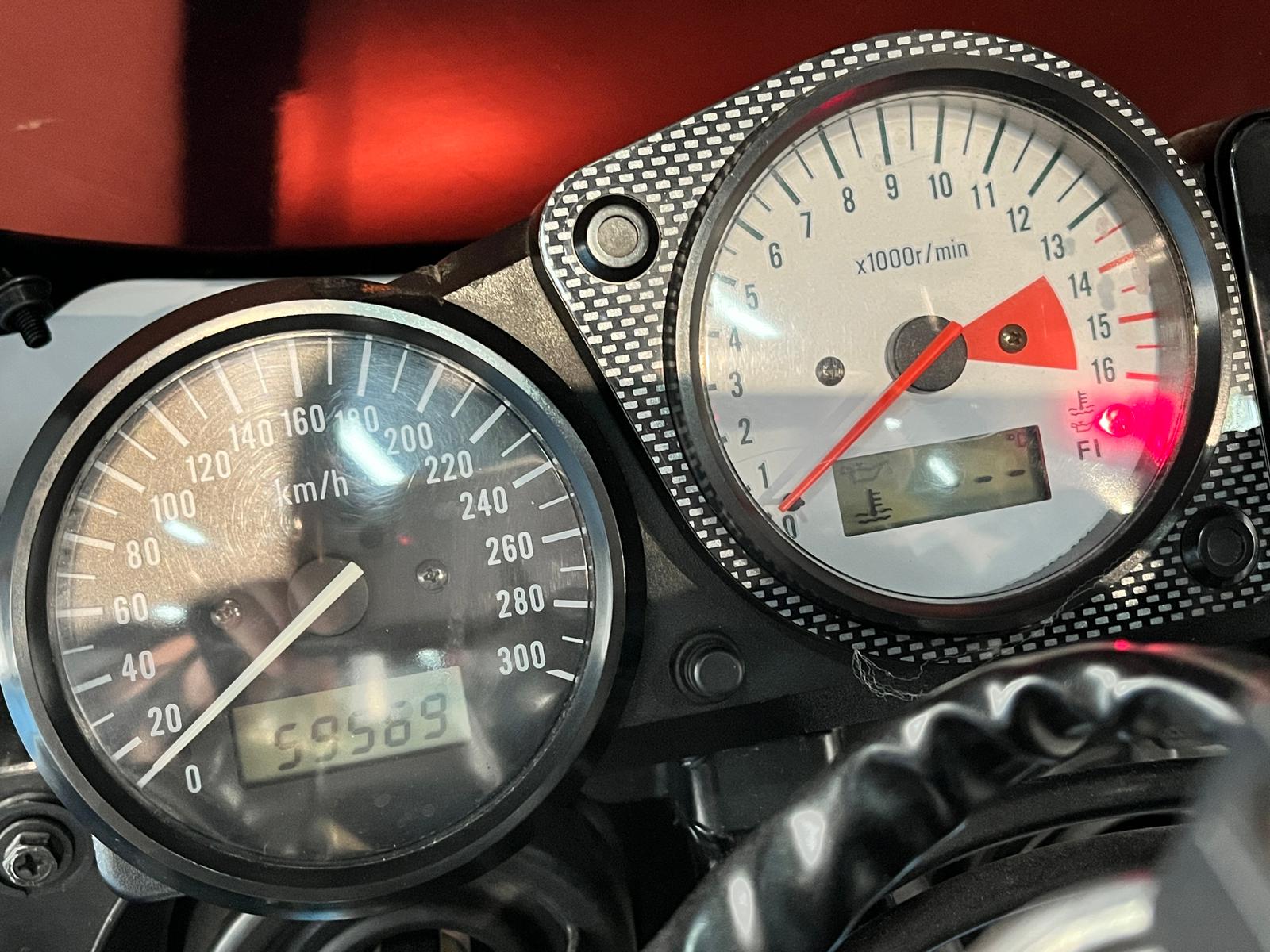 SUZUKI GSXR 750 SRAD - Imagen 45