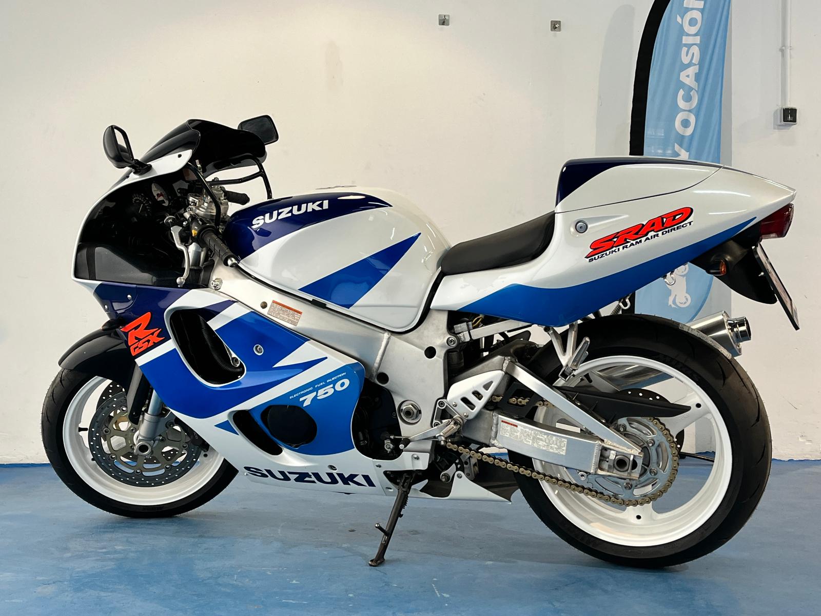 SUZUKI GSXR 750 SRAD - Imagen 5