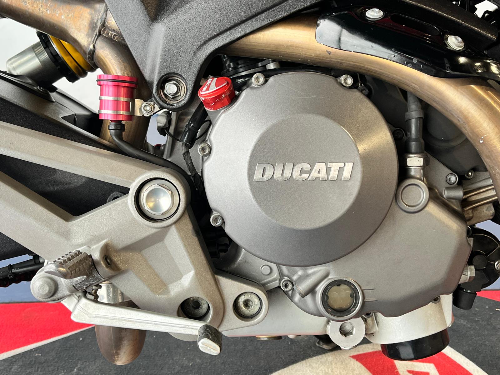 DUCATI MONSTER 696 ABS - Imagen 13