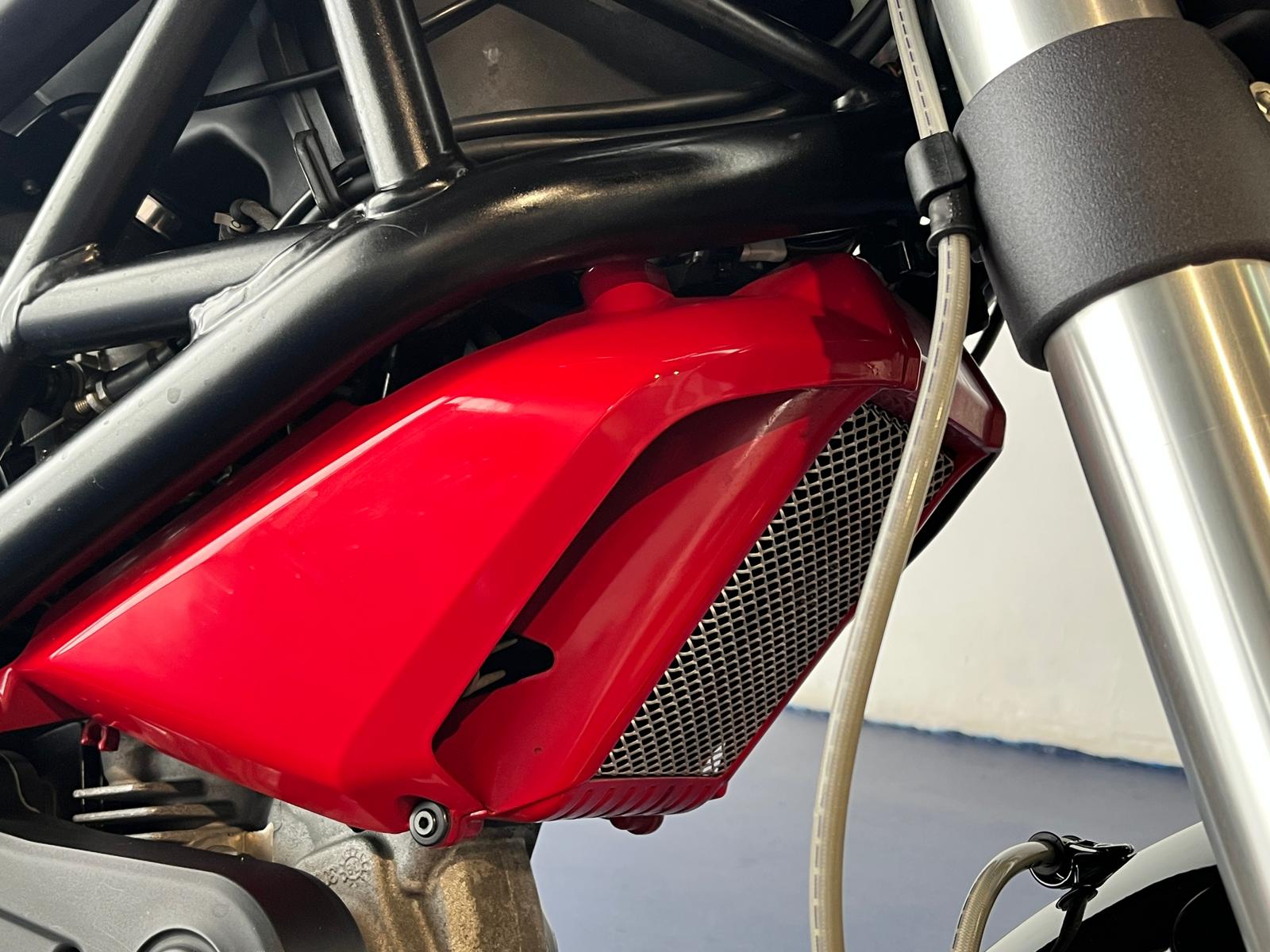 DUCATI MONSTER 696 ABS - Imagen 16