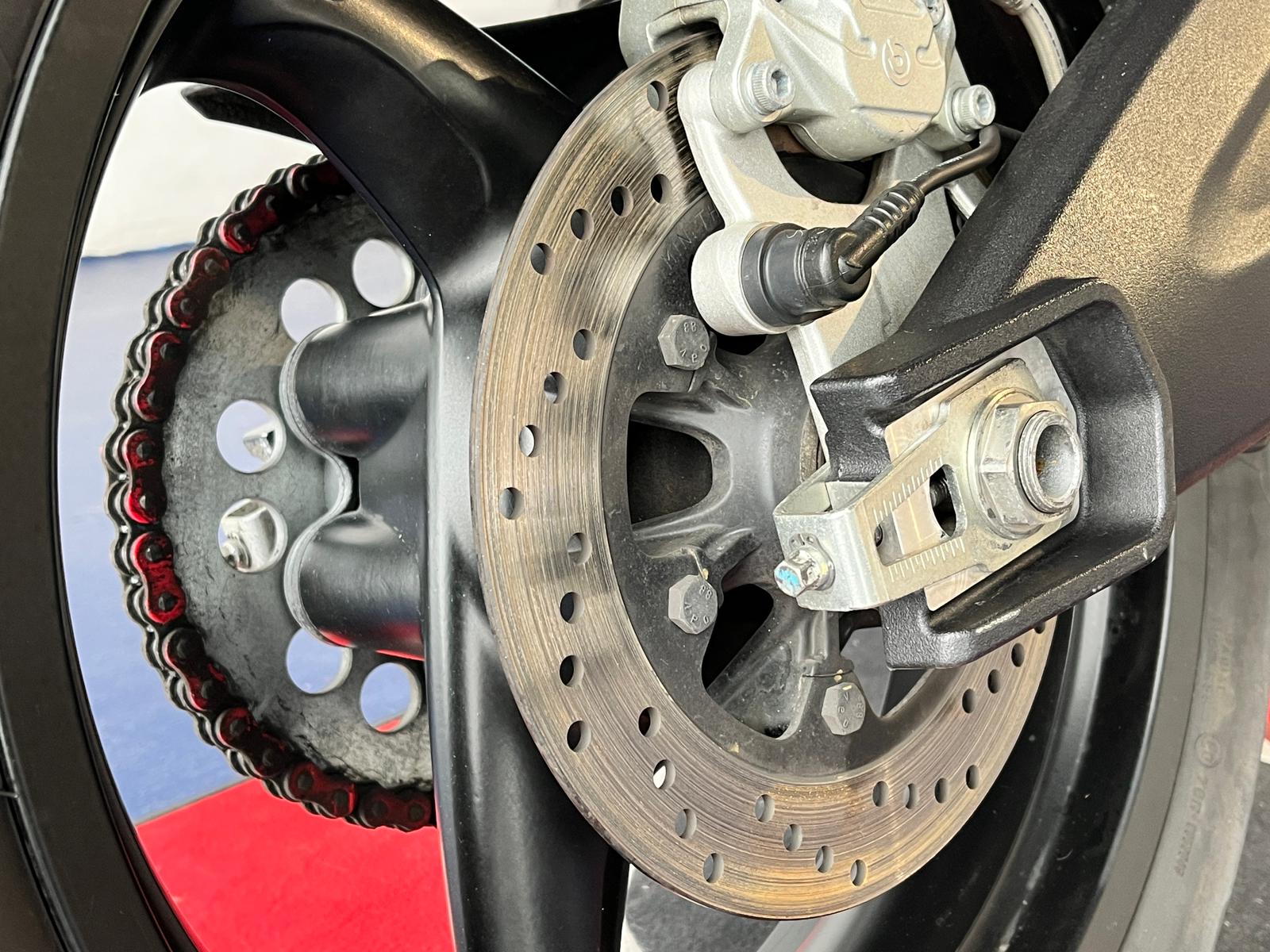 DUCATI MONSTER 696 ABS - Imagen 17