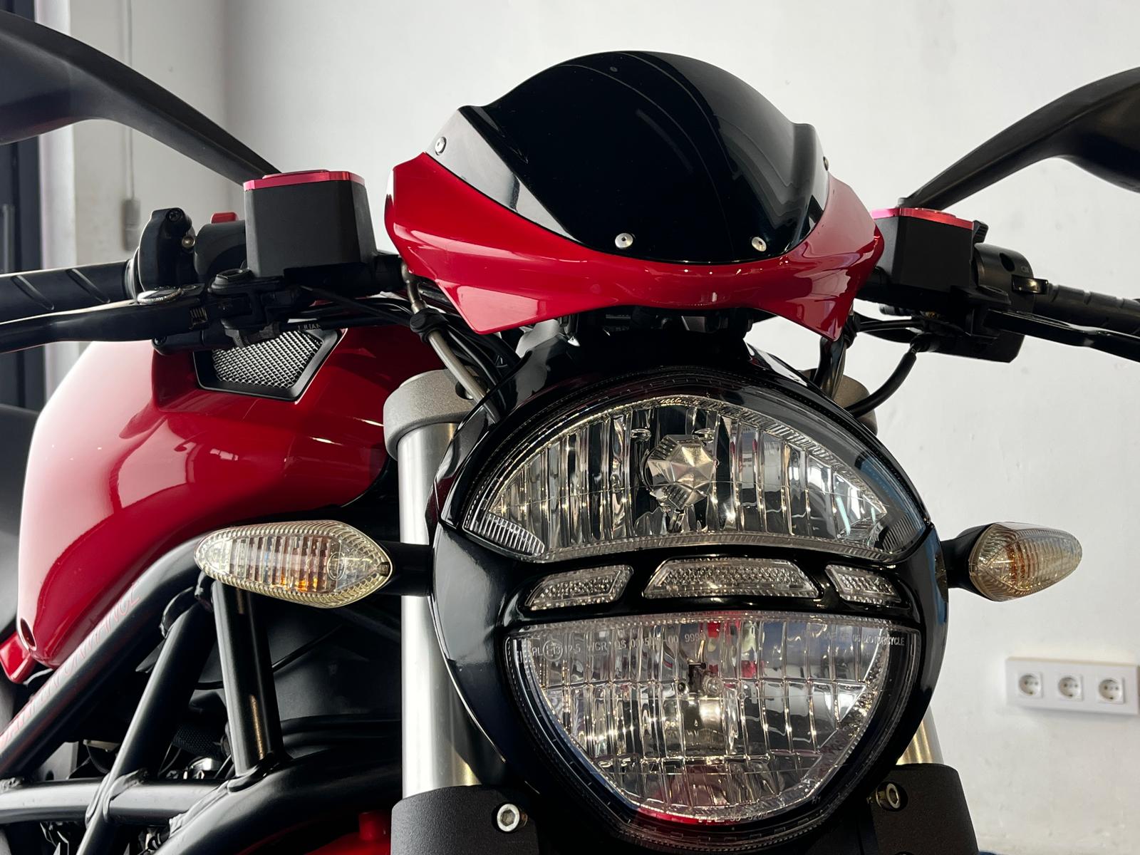 DUCATI MONSTER 696 ABS - Imagen 27