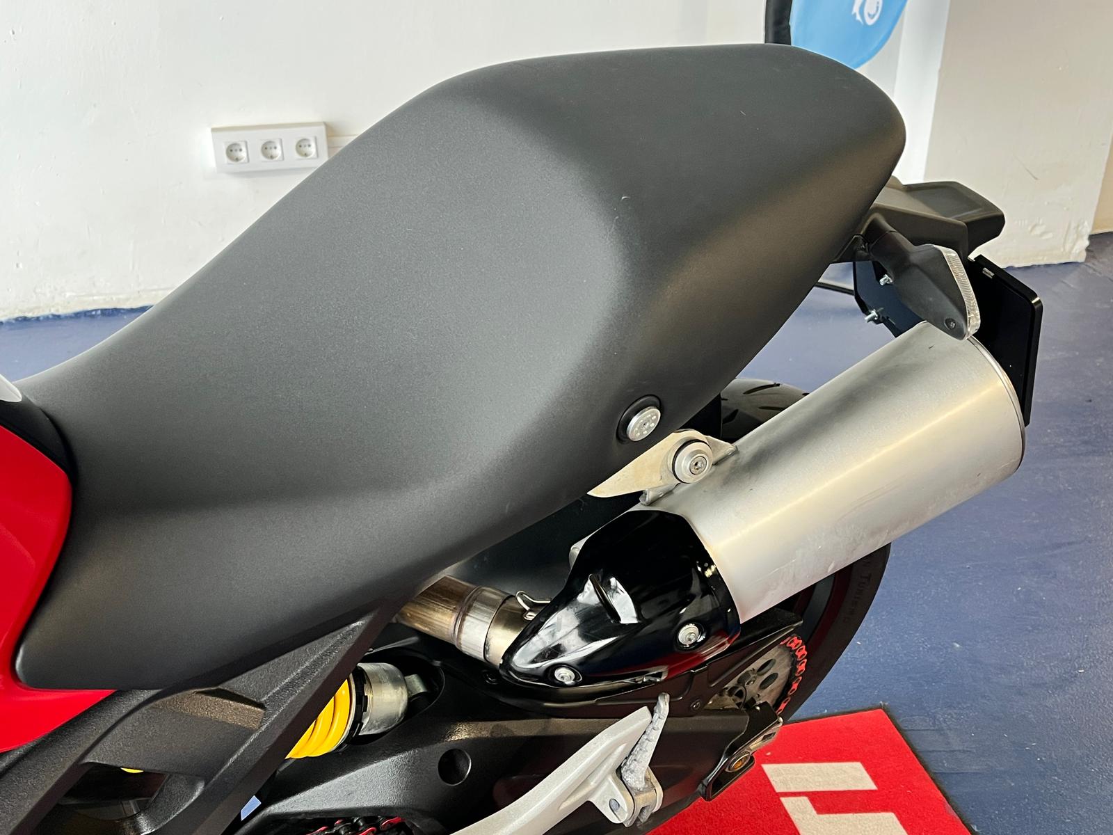 DUCATI MONSTER 696 ABS - Imagen 34