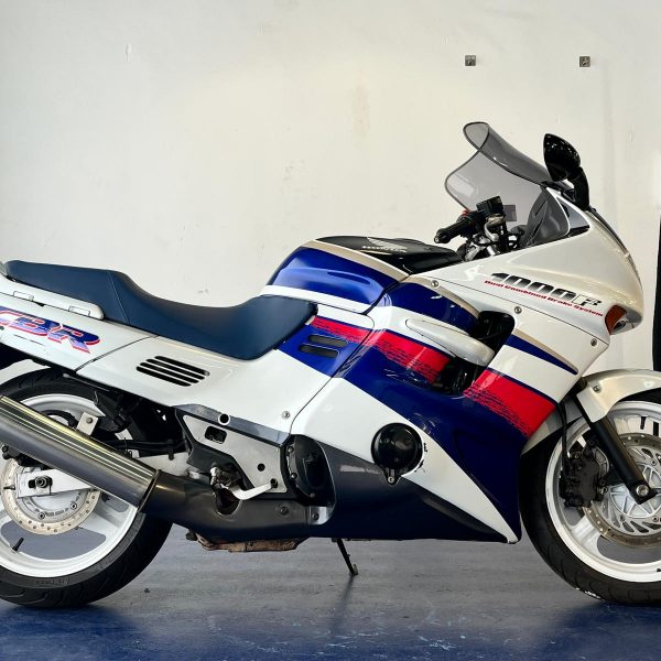 HONDA CBR 1000F 1995