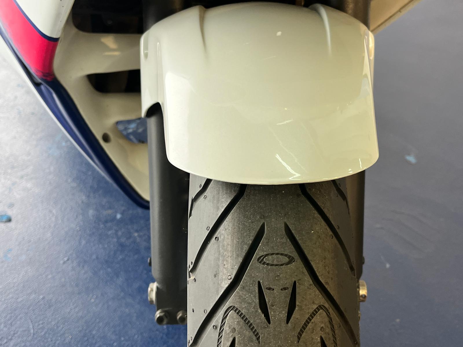 HONDA CBR 1000F 1995 - Imagen 28