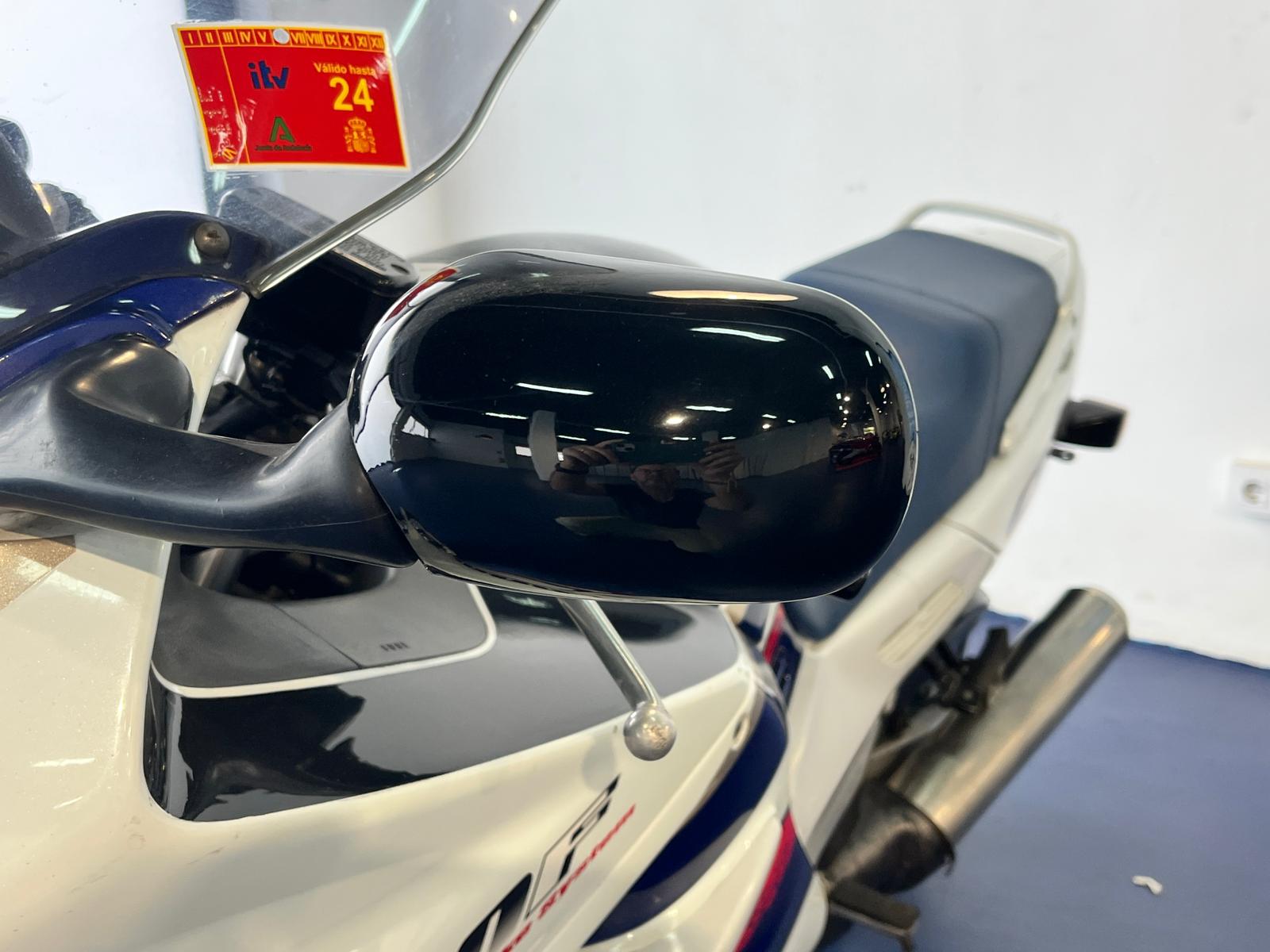 HONDA CBR 1000F 1995 - Imagen 29