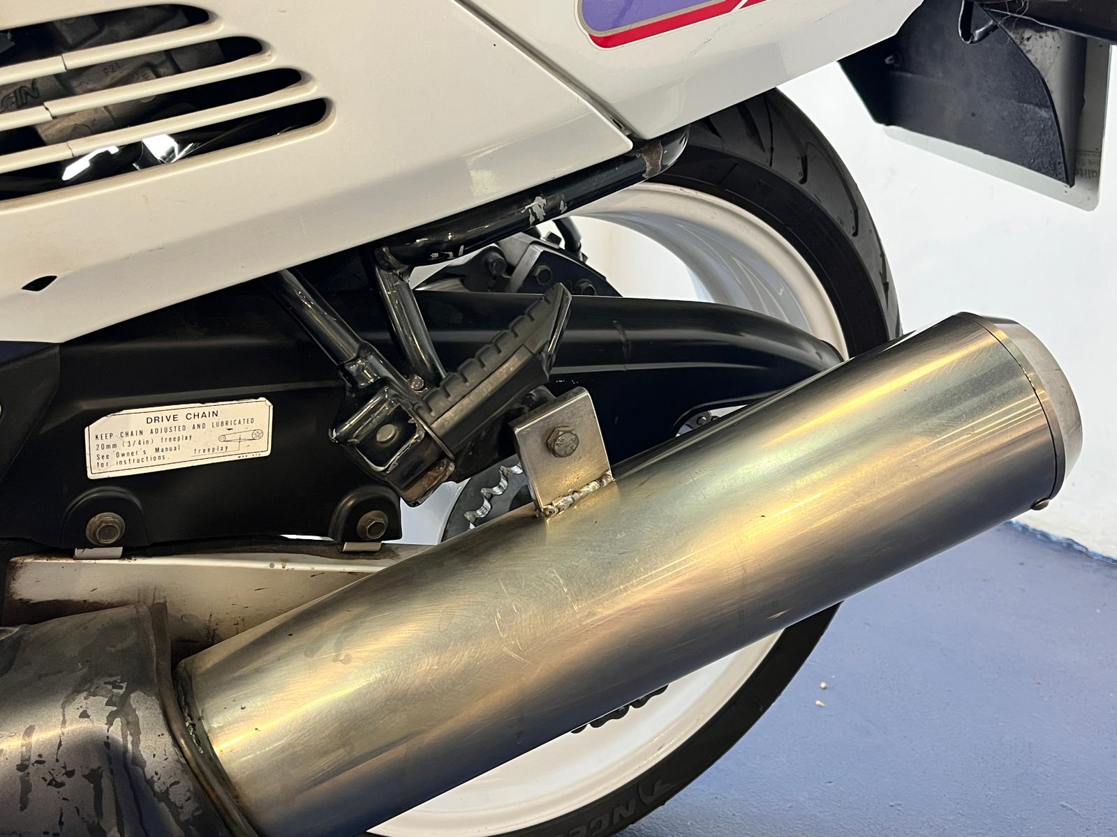 HONDA CBR 1000F 1995 - Imagen 32