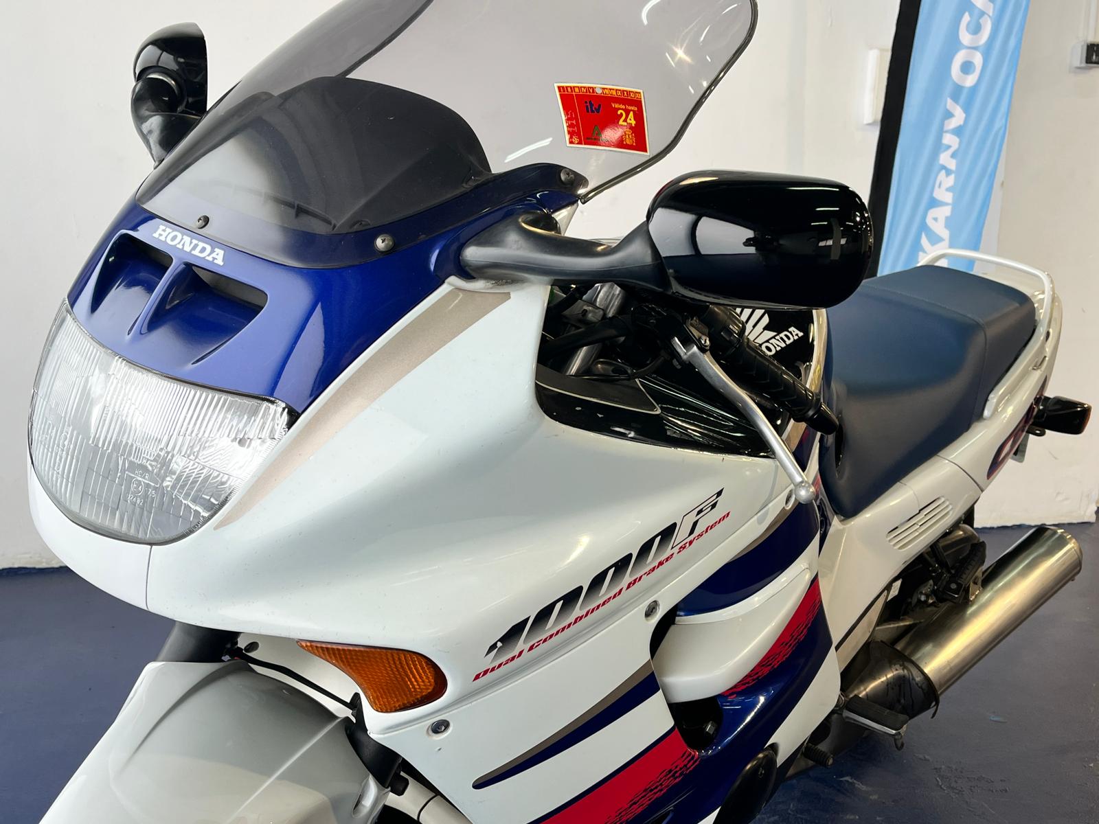 HONDA CBR 1000F 1995 - Imagen 37