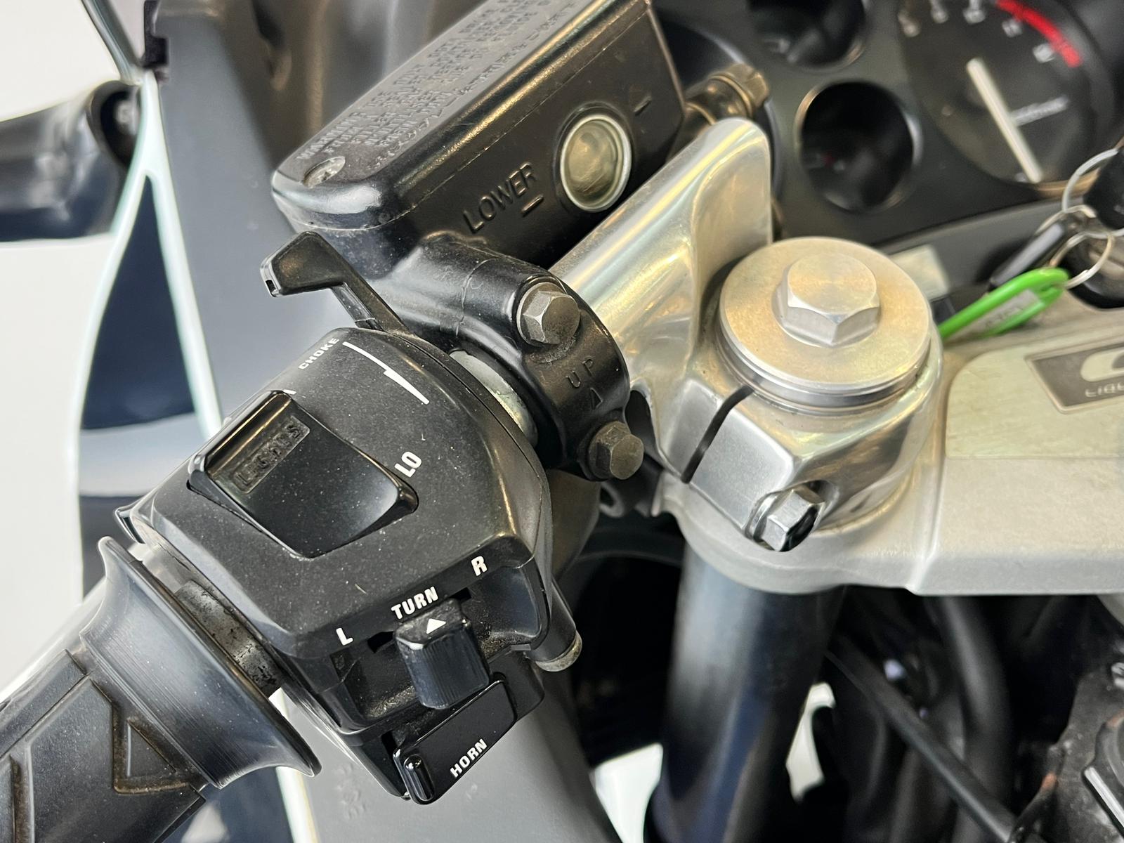 HONDA CBR 1000F 1995 - Imagen 41