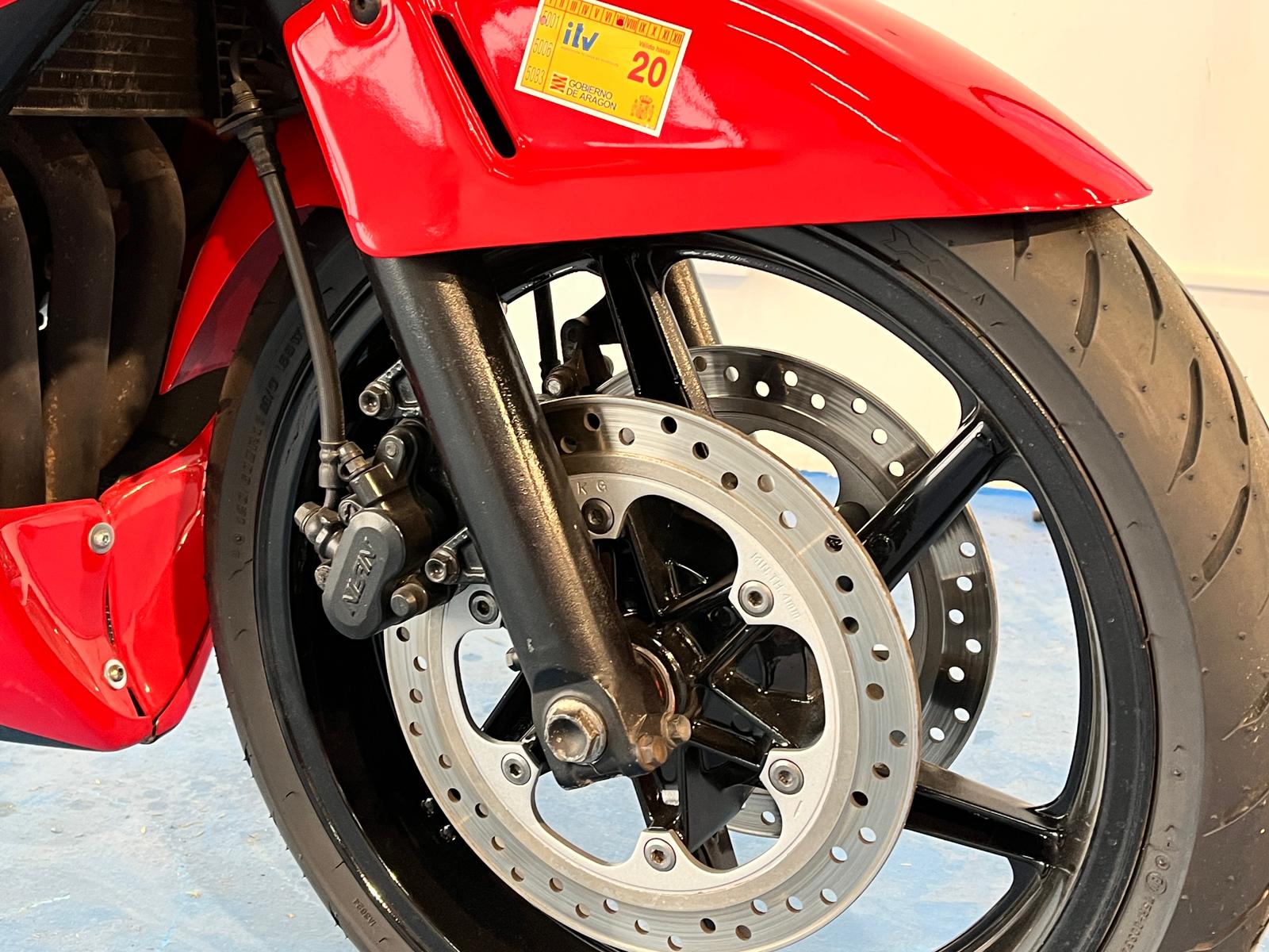 HONDA CBR 600 F2 - Imagen 10