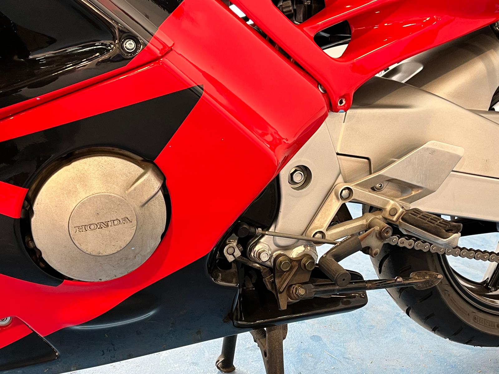 HONDA CBR 600 F2 - Imagen 35