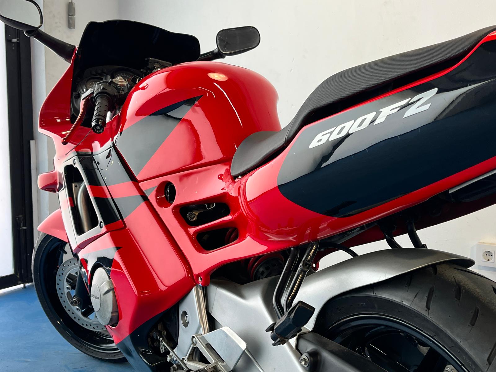HONDA CBR 600 F2 - Imagen 50