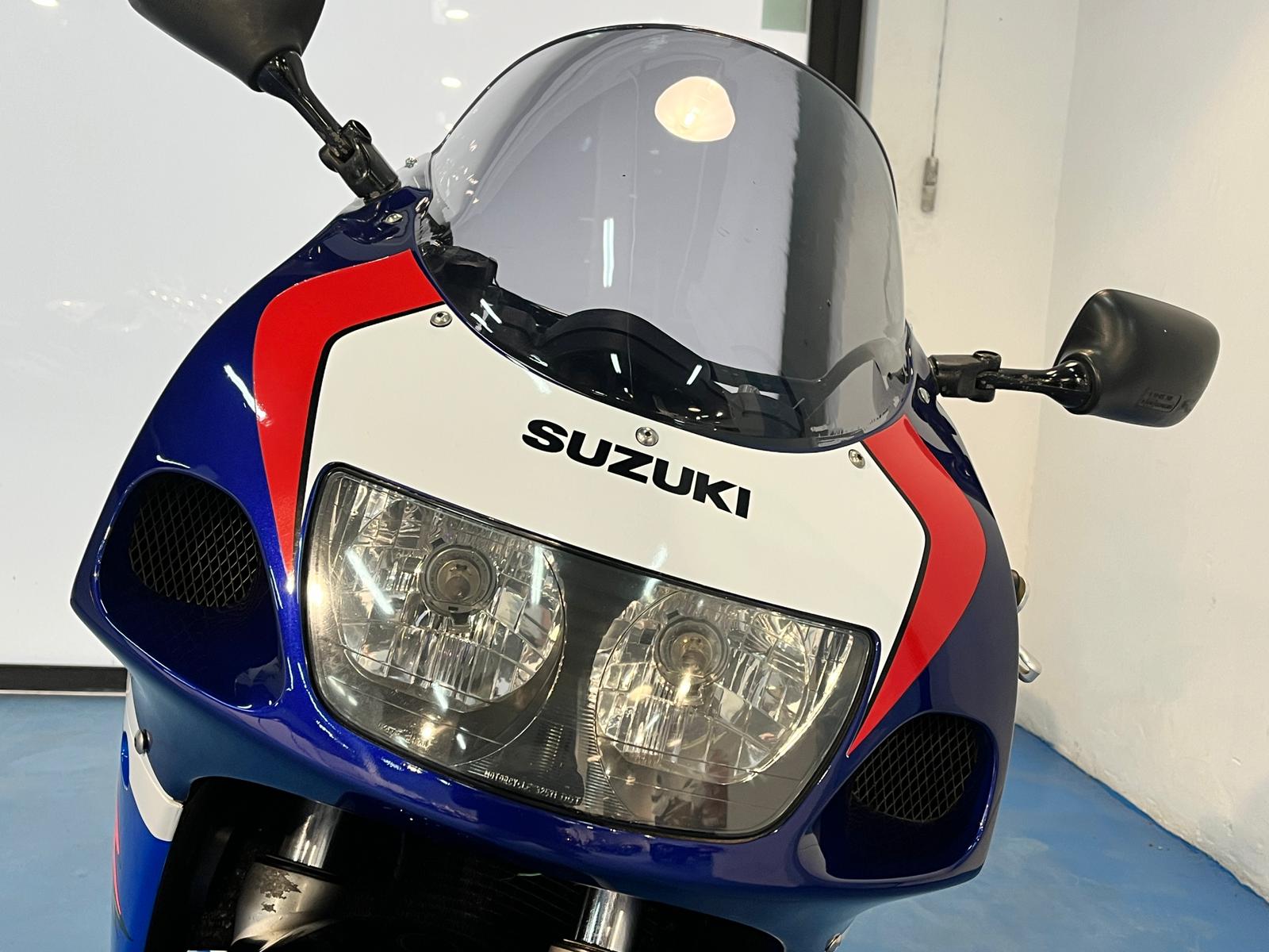SUZUKI GSXR600 SRAD - Imagen 12