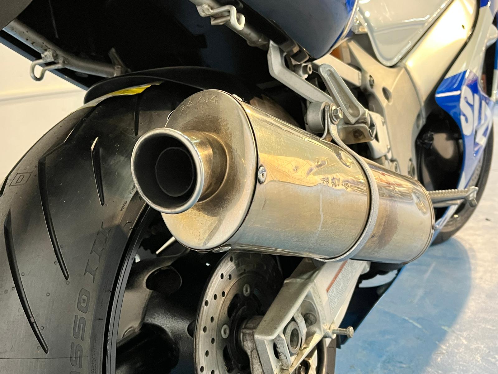 SUZUKI GSXR600 SRAD - Imagen 17