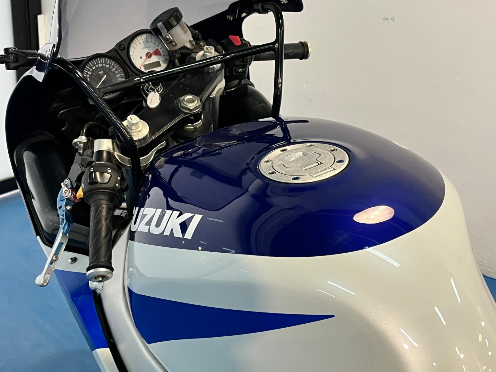 SUZUKI GSXR600 SRAD - Imagen 33