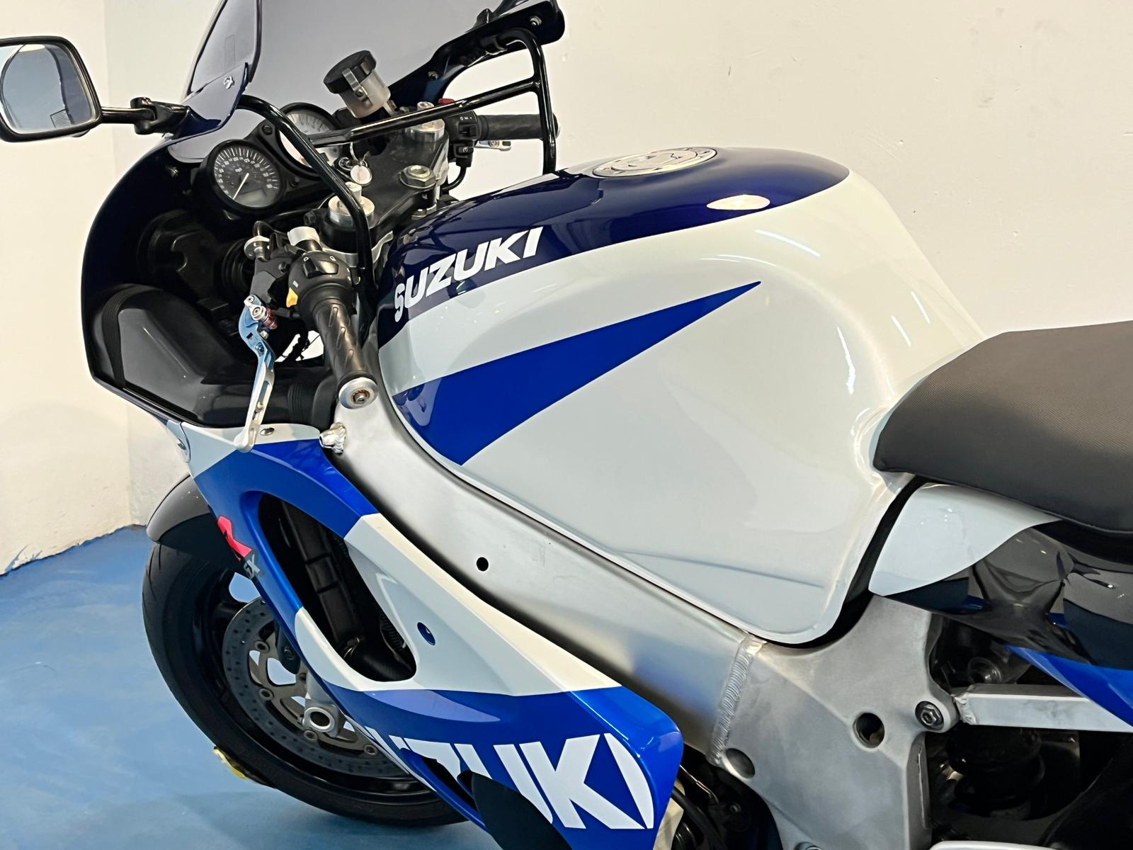 SUZUKI GSXR600 SRAD - Imagen 34