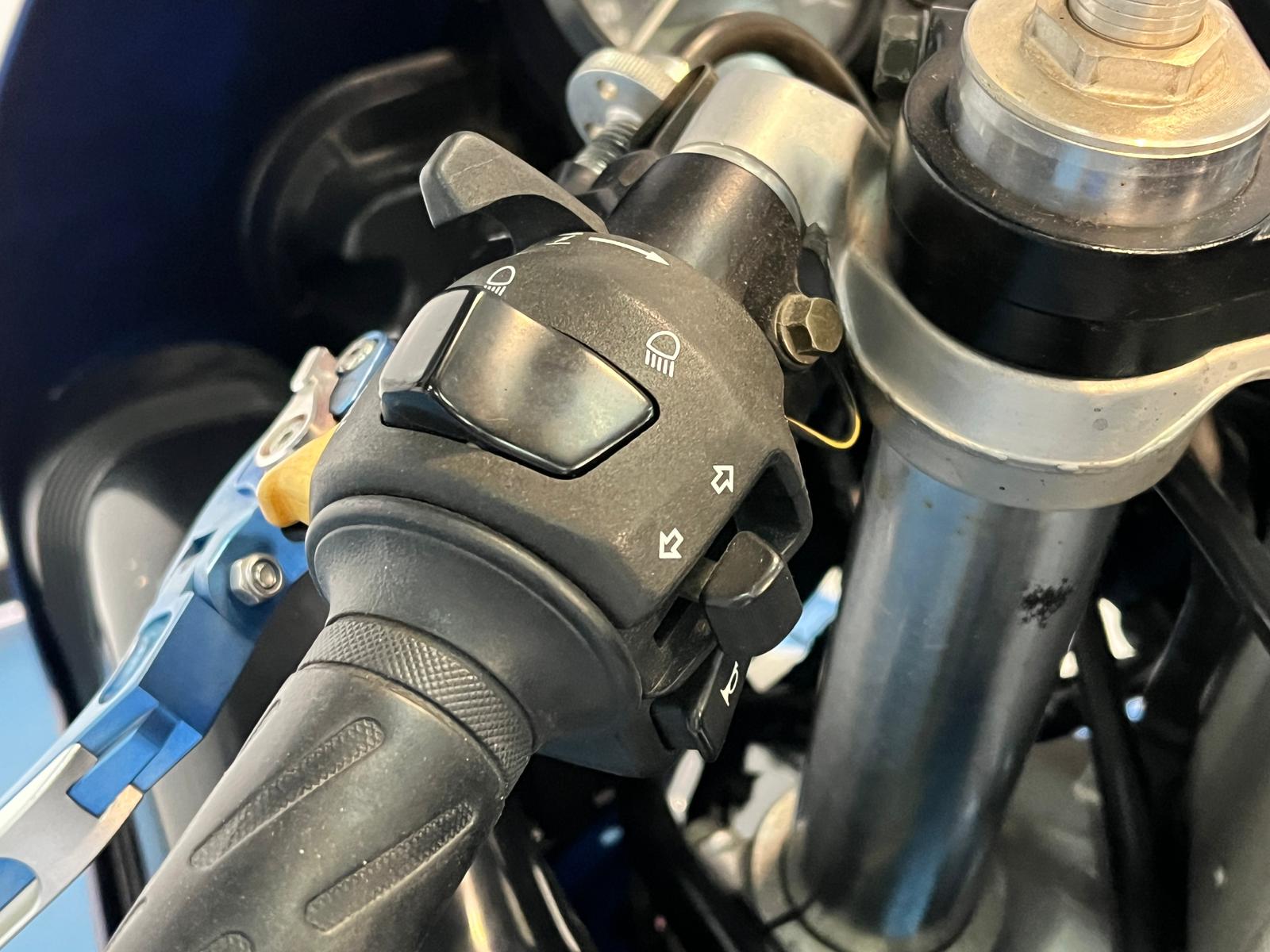 SUZUKI GSXR600 SRAD - Imagen 38