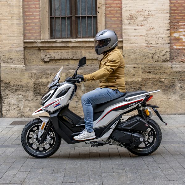 Alternative view of KRC KARNY