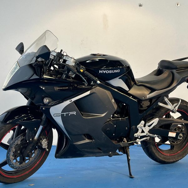Alternative view of Hyosung GTR 125