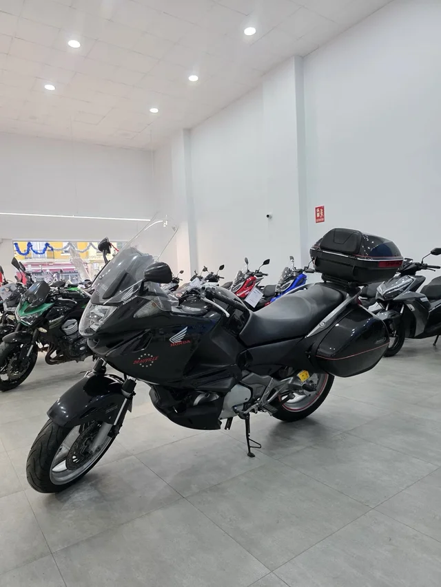 HONDA DEAUVILLE 700 - Imagen 6