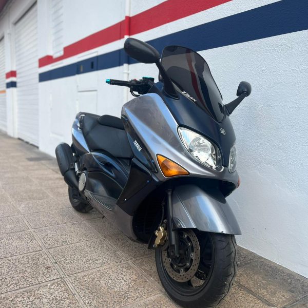 Alternative view of YAMAHA TMAX 500