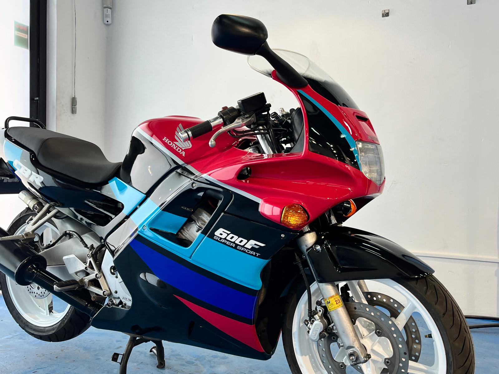 HONDA CBR 600 F BENETON - Imagen 4