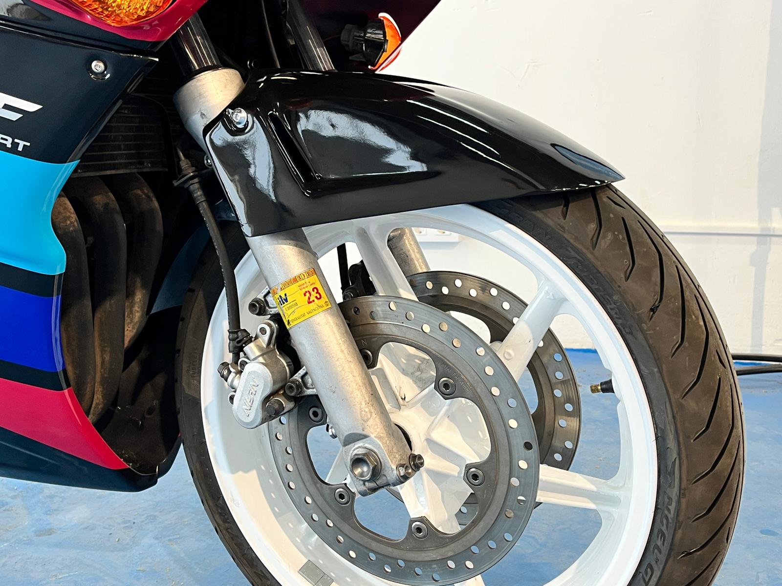 HONDA CBR 600 F BENETON - Imagen 10