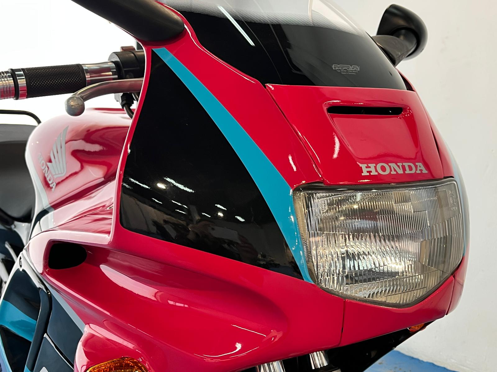 HONDA CBR 600 F BENETON - Imagen 11