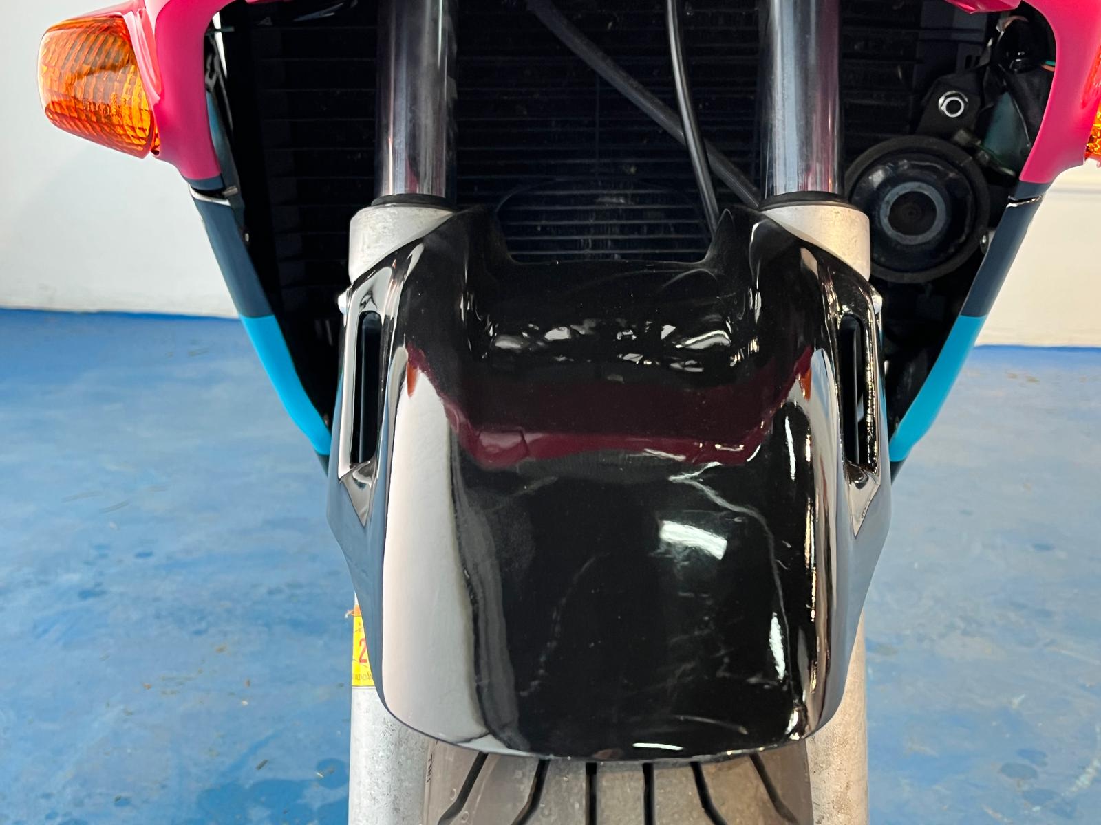 HONDA CBR 600 F BENETON - Imagen 29