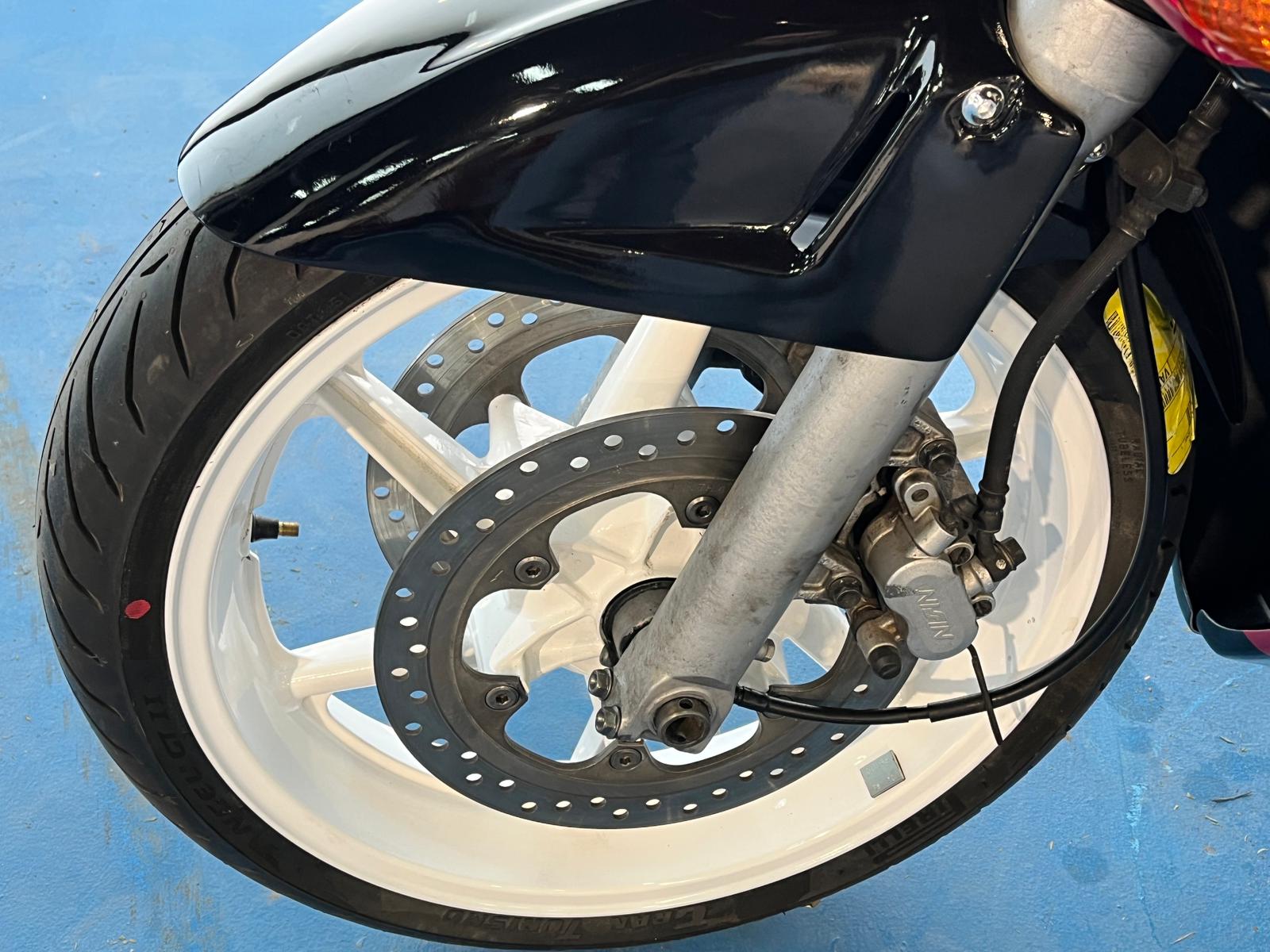 HONDA CBR 600 F BENETON - Imagen 30