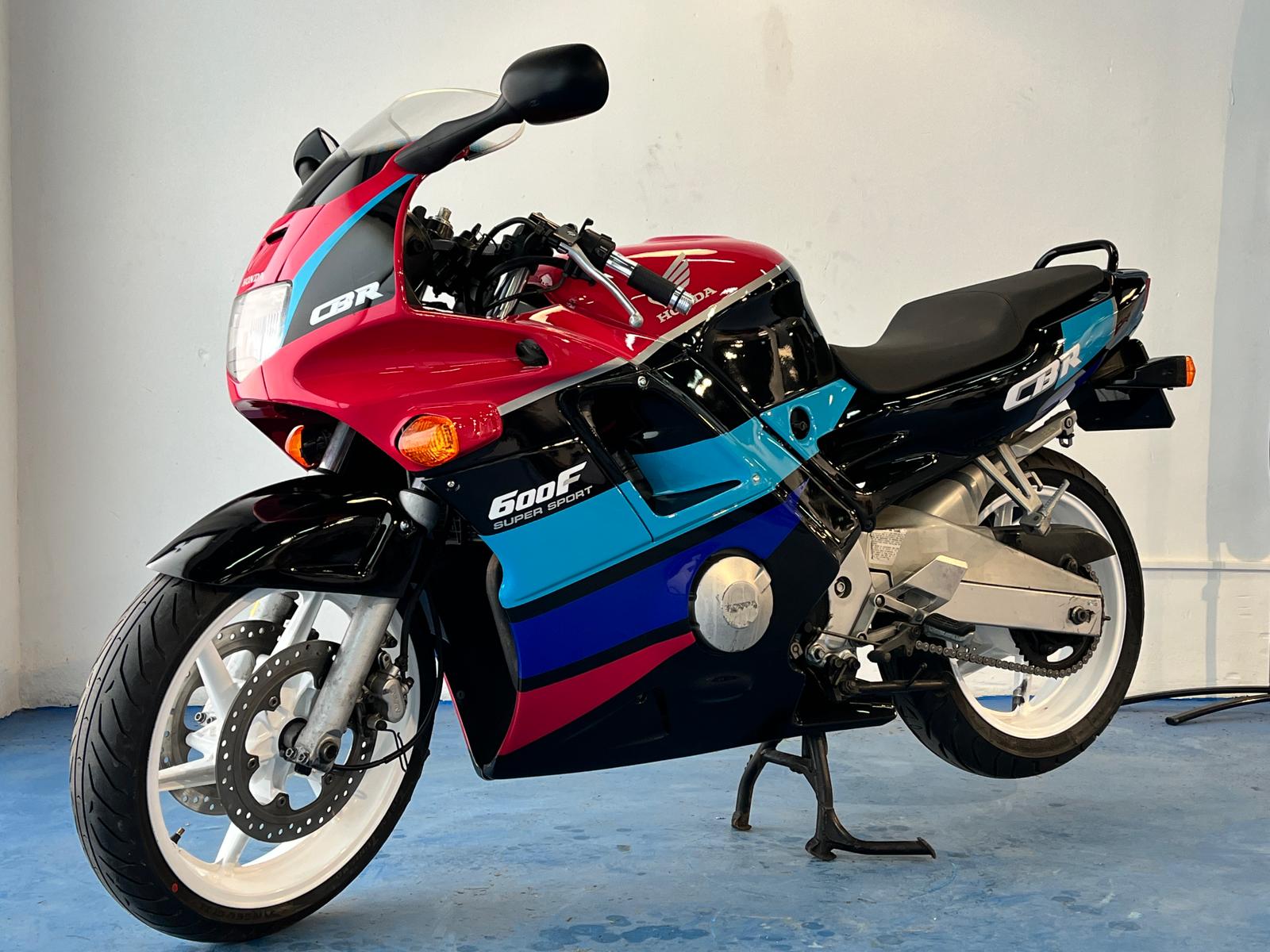 HONDA CBR 600 F BENETON - Imagen 5