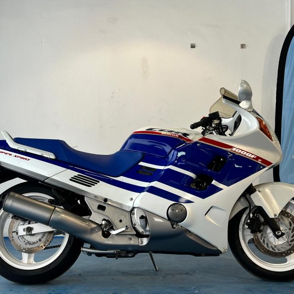 HONDA CBR 1000 F