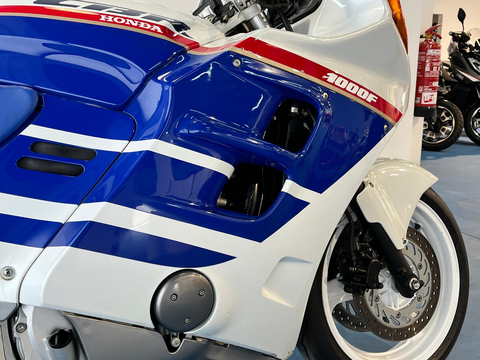 HONDA CBR 1000 F - Imagen 11
