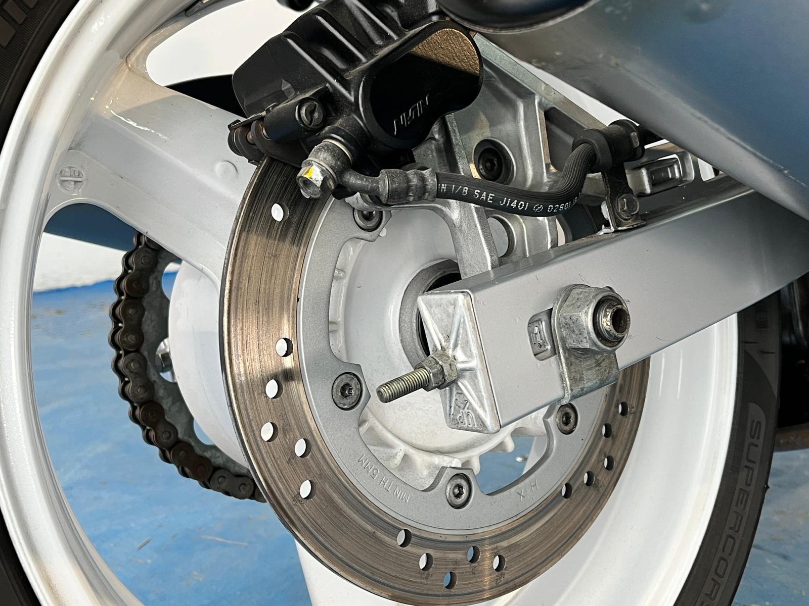 HONDA CBR 1000 F - Imagen 16