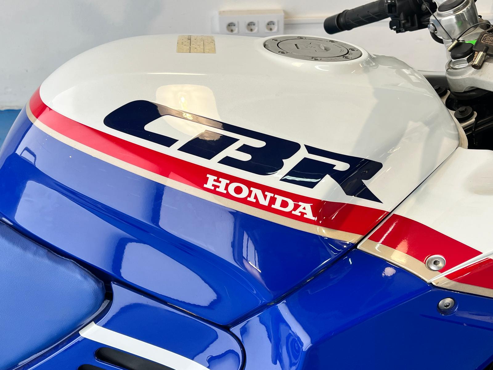 HONDA CBR 1000 F - Imagen 20