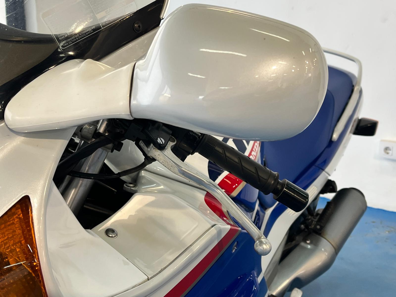 HONDA CBR 1000 F - Imagen 27