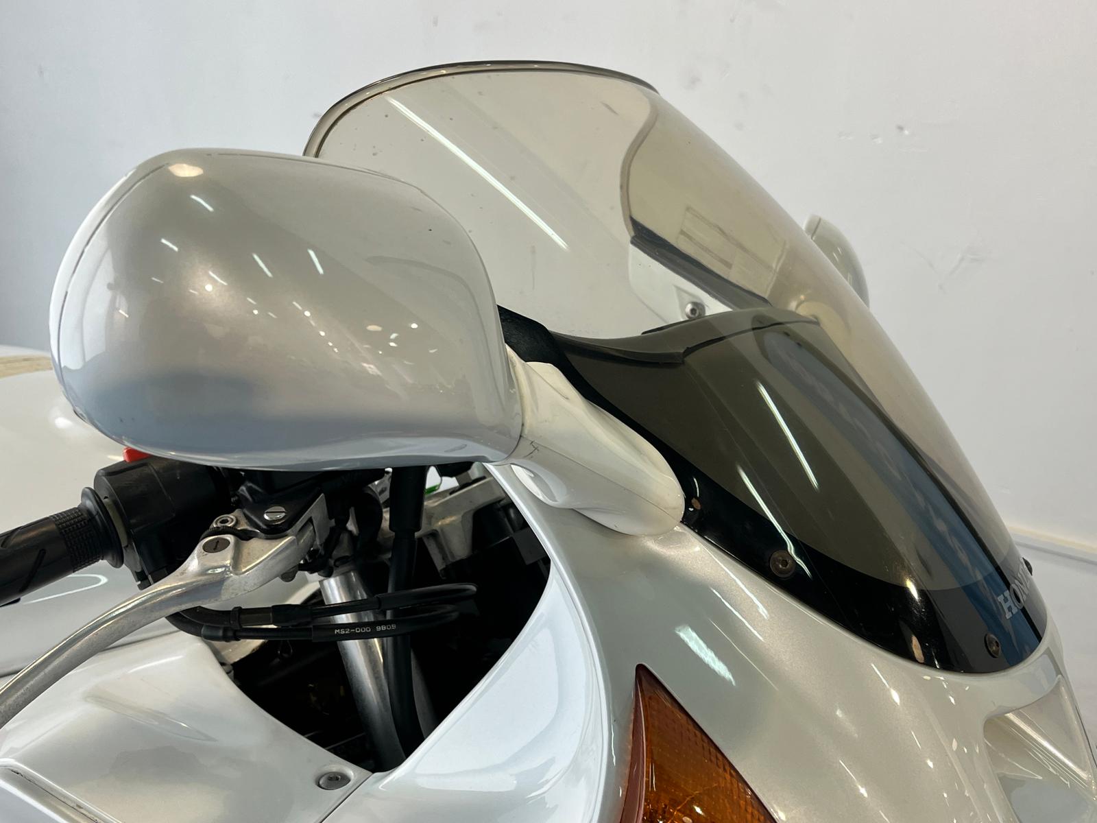 HONDA CBR 1000 F - Imagen 28