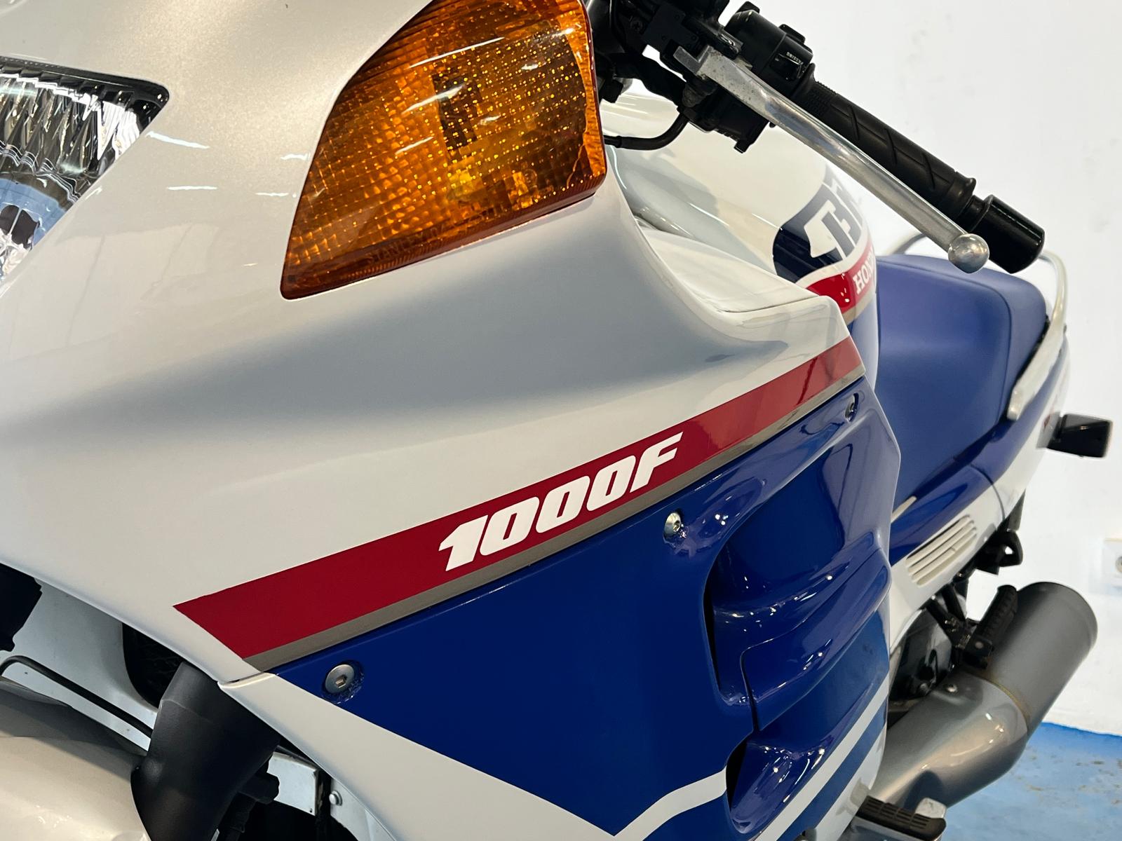 HONDA CBR 1000 F - Imagen 29