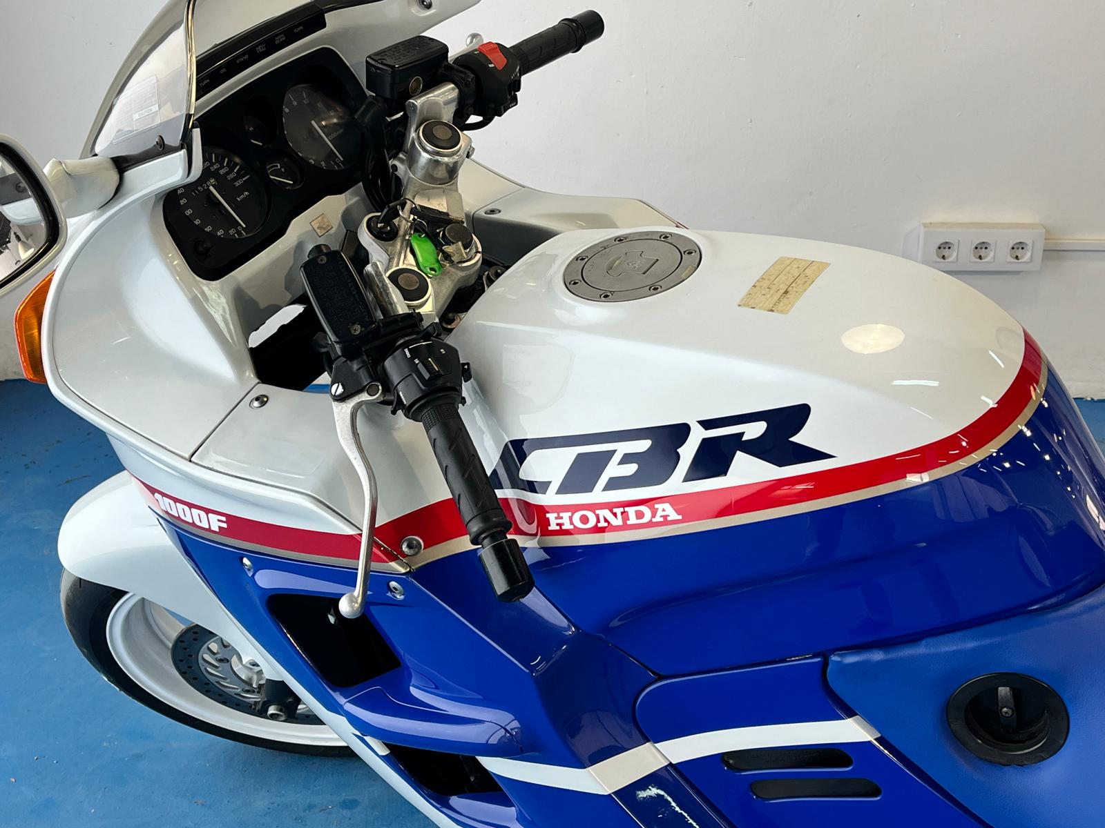 HONDA CBR 1000 F - Imagen 45