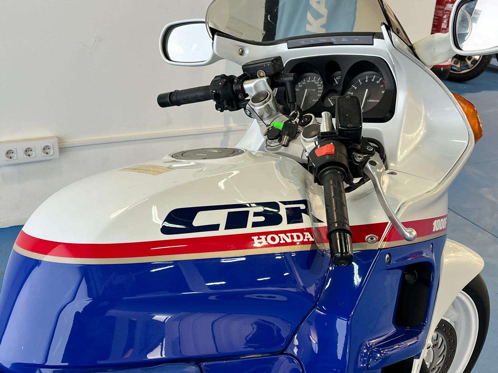 HONDA CBR 1000 F - Imagen 47