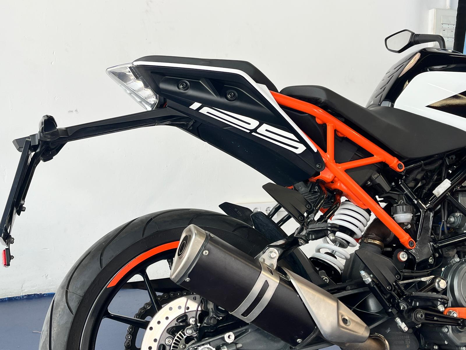 KTM DUKE 125 ABS - Imagen 8